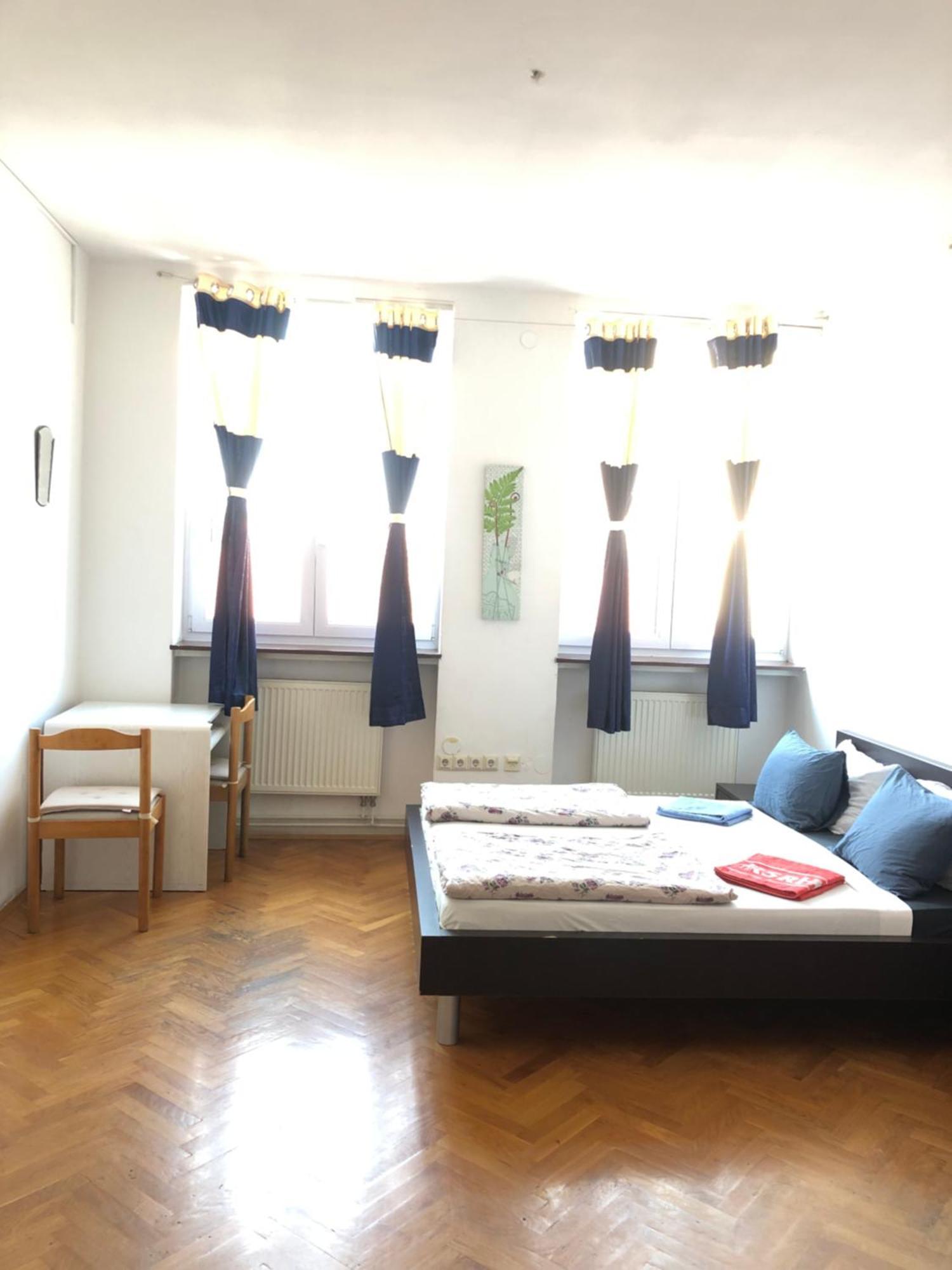 Bishnu Hostel Загреб Экстерьер фото